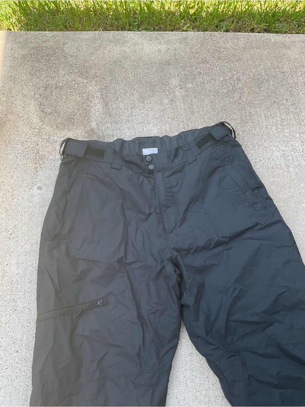 Columbia Omni Shield Black Insulated Ski Snow Pants Adjustable Waist Size Large